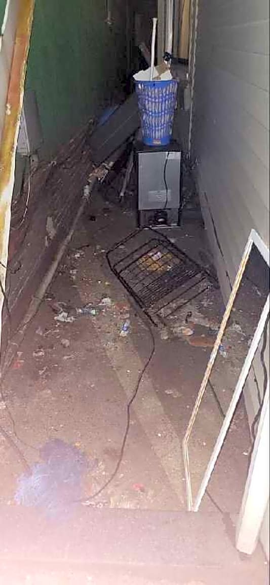 Image submitted with report