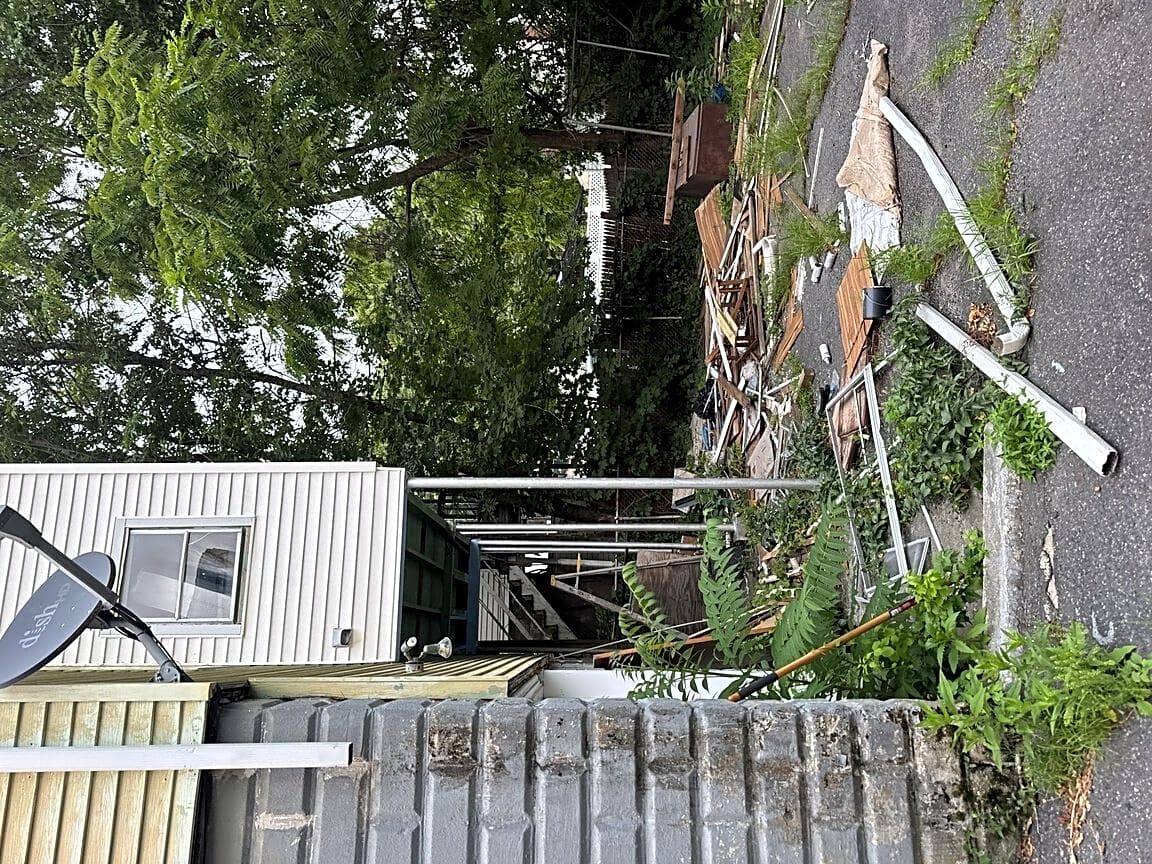 Image submitted with report