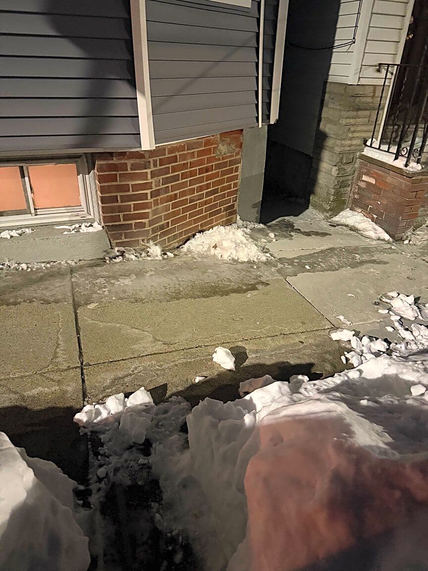 Image submitted with report