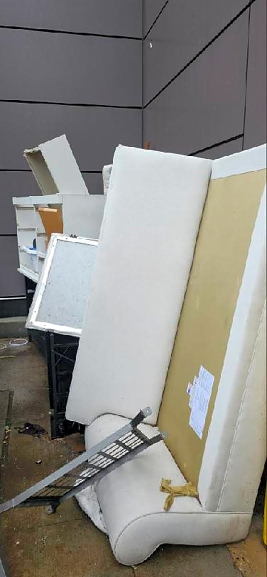 Image submitted with report