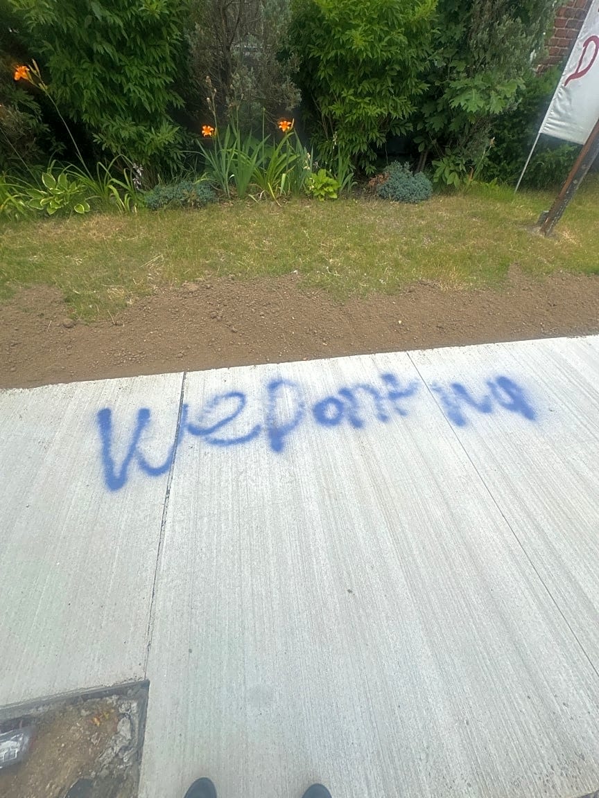 Image submitted with report